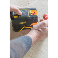 Stanley NIVEAU LASER CROIX + 5 POINTS - SCPR5 - FATMAX -STANLEY Boutique FMHT1 77415 A3