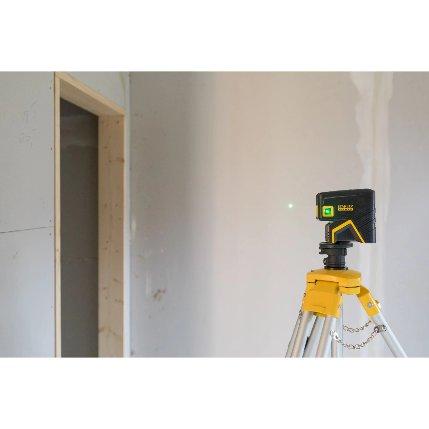 Stanley NIVEAU LASER 5 POINTS SPG5 - VERT - FATMAX (LI-ION) 10 Stanley NIVEAU LASER 5 POINTS SPG5 - VERT - FATMAX (LI-ION) – Image 10