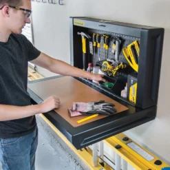 Stanley ETABLI D'ATELIER MURAL PLIABLE FATMAX -STANLEY Boutique FMHT81528 1 A1