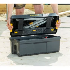 Stanley BOITE A OUTILS MARCHEPIED 63 CM FATMAX -STANLEY Boutique FMST81083 1 A15