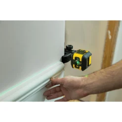 Stanley NIVEAU LASER CROIX + EQUERRAGE CROSS90 - VERT -STANLEY Boutique STHT77592 1 A13